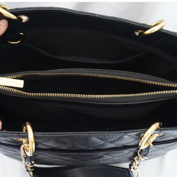 Chanel Black Grand Large Shoulder Shopping Tote - Picture 3 of 8